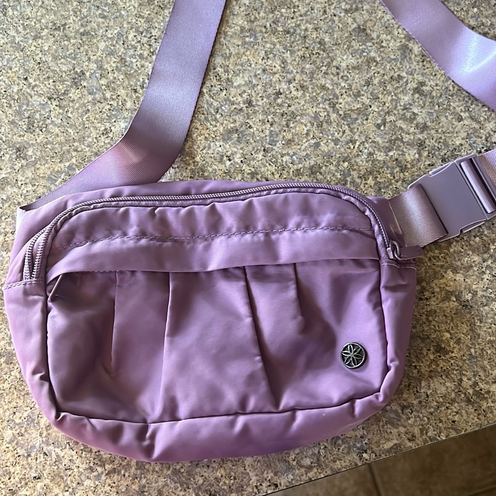 Gaiam Belt bag